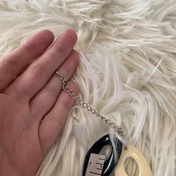 Black and white yin & Yang play dress up statement round beads plastic necklace - Picture 7 of 17